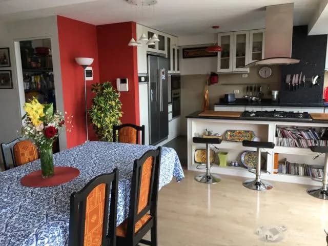 SE VENDE DEPARTAMENTO AMPLIO E ILUMINADO — foto 3