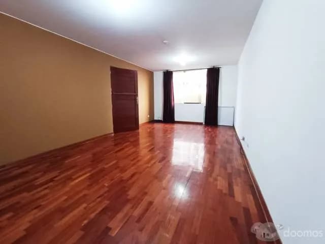 SE VENDE AMPLIO DEPARTAMENTO EN PUEBLO LIBRE — foto 4