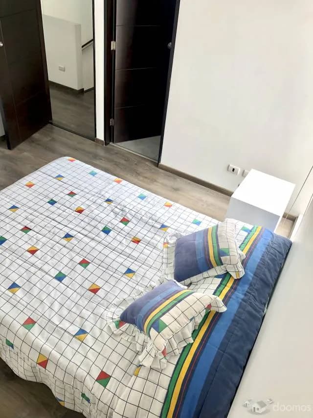 ALQUILO DEPARTAMENTO AMOBLADO - MIRAFLORES — foto 1