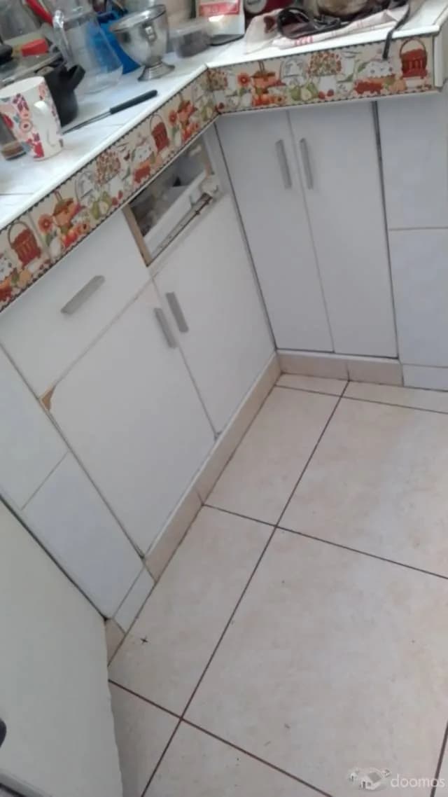 Remate de departamente ubicado en la zona mas comercial de Breña. — foto 5