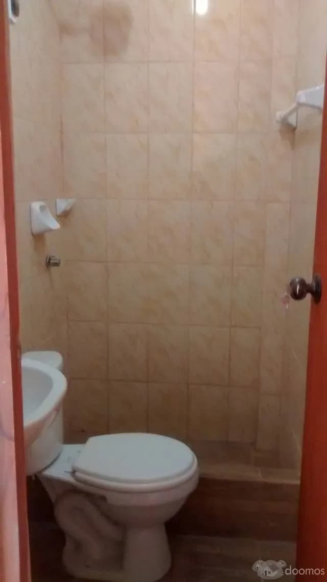 Alquilo casa como hospedaje u oficinas en Cerro de Pasco 963991334 — foto 4