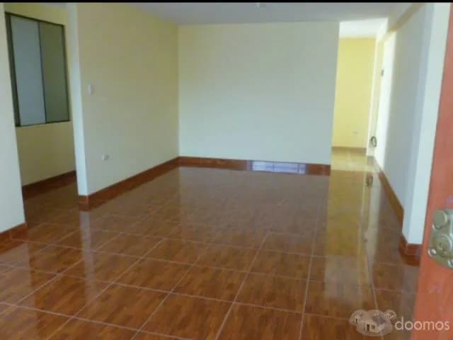 Alquiler amplio departamento San Martín de Porres — foto 1