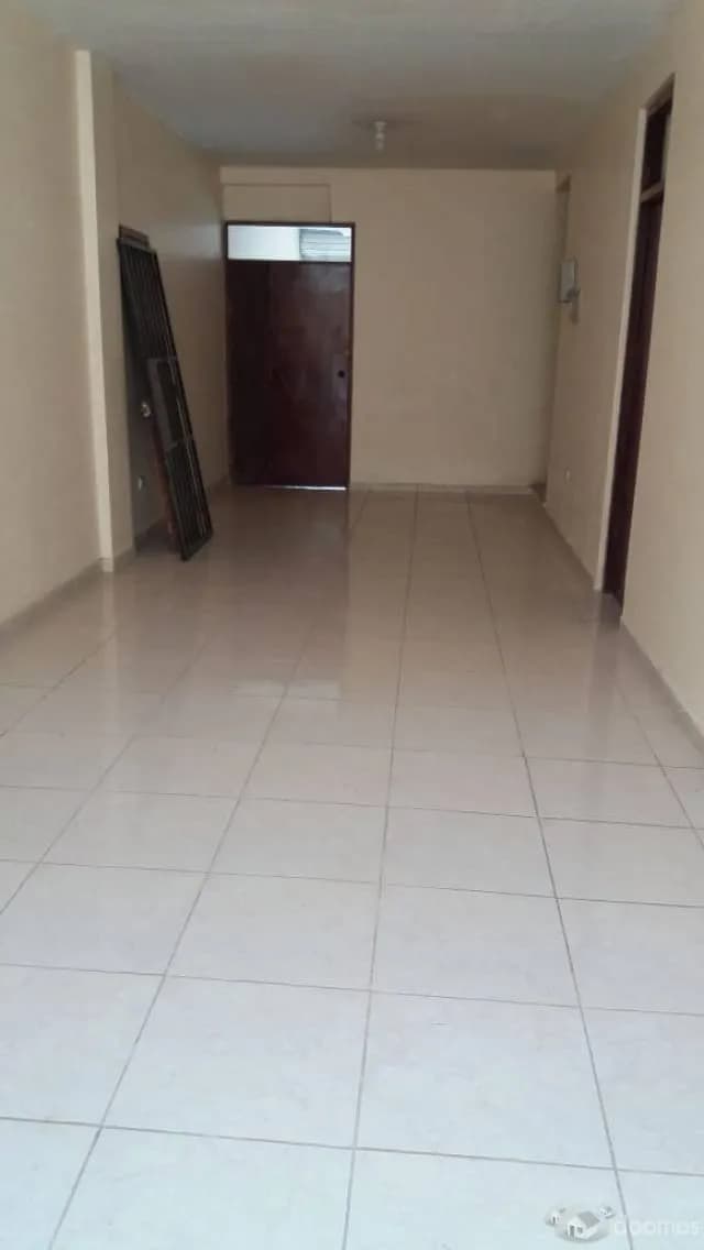 Local Comercial en Av. Huandoy — foto 1