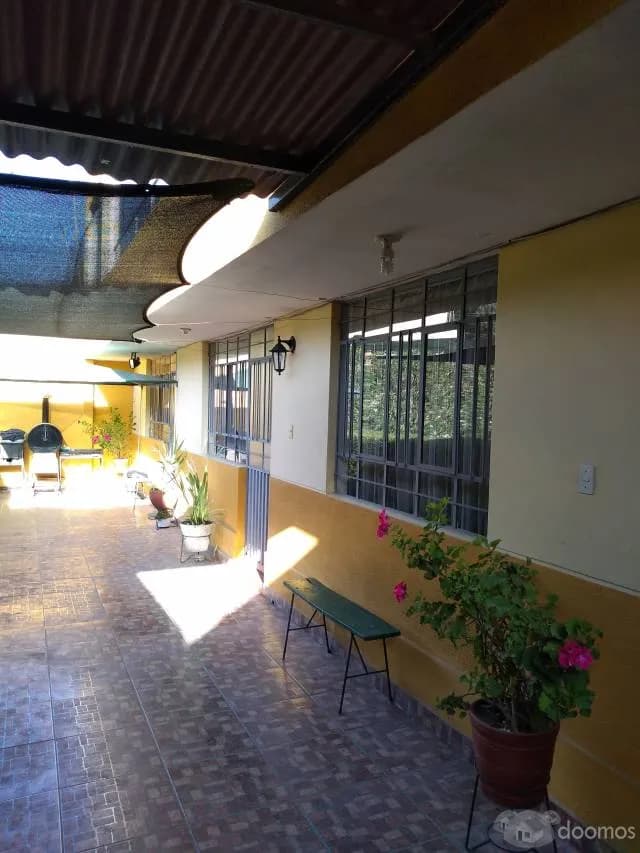 Venta de casa en Socabaya — foto 2