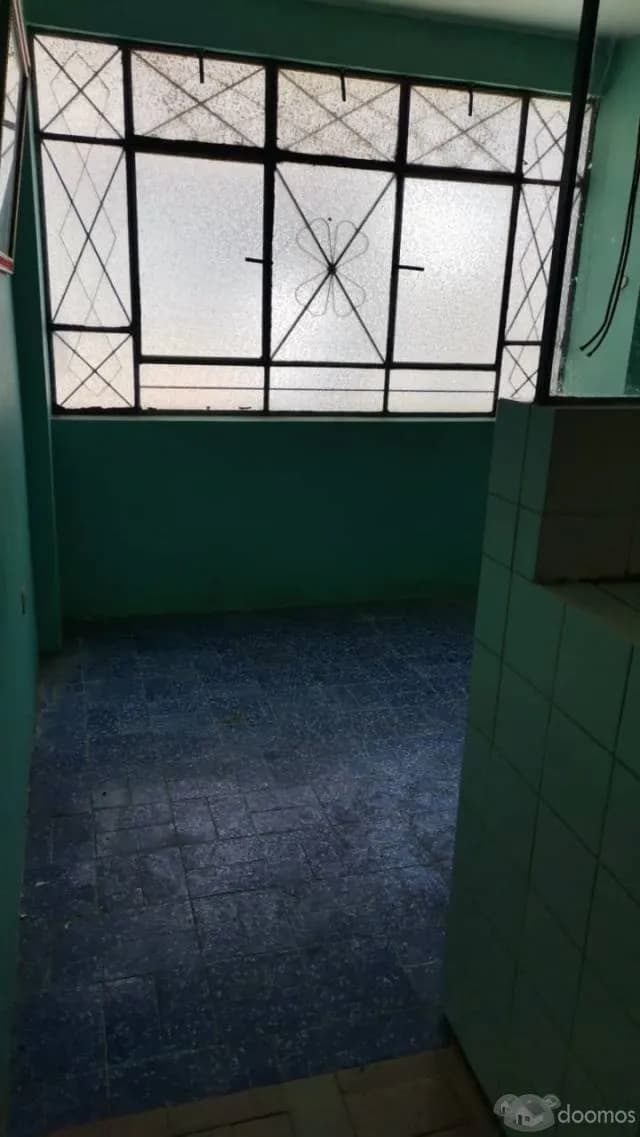 VENDO AMPLIO DEPARTAMENTO - ZONA CENTRICA DE HUANCAYO — foto 3