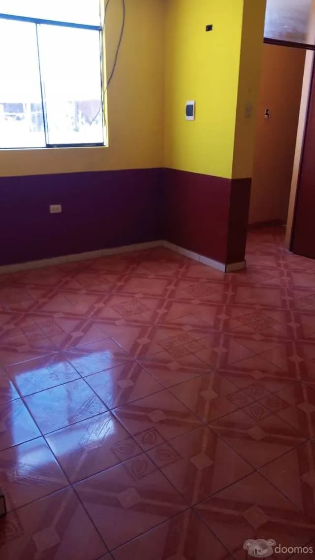 Se vende casa 4 de pisos, compartida en departamentos — foto 4