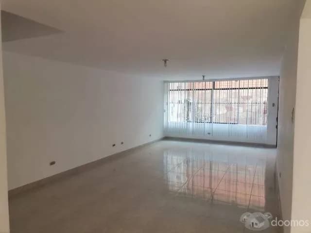 DEPARTAMENTO EN PRIMER PISO PORTADA DEL SOL DE LA MOLINA — foto 1