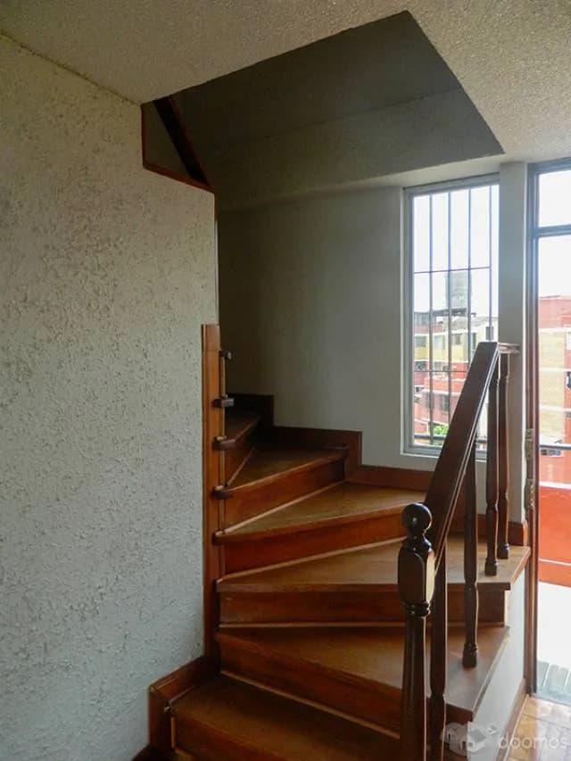 DEPARTAMENTO TRIPLEX EN SAN BORJA — foto 3