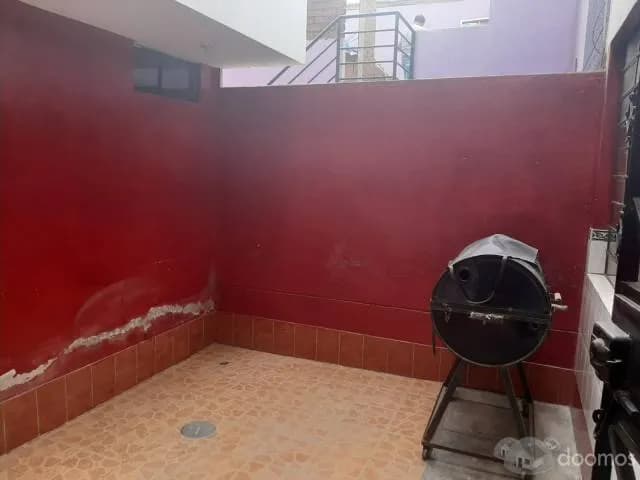 Hermosa y amplia casa con 5 departamentos — foto 5