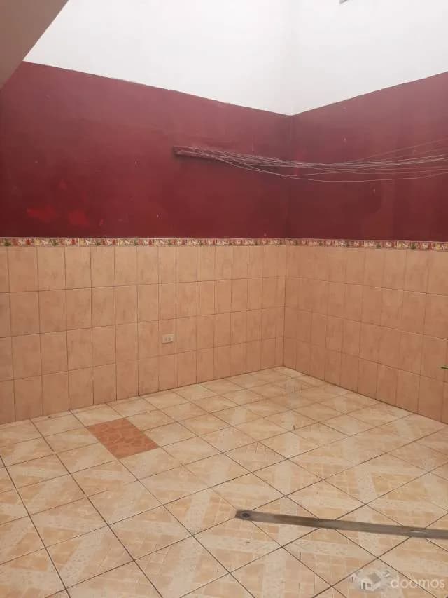 Hermosa y amplia casa con 5 departamentos — foto 7