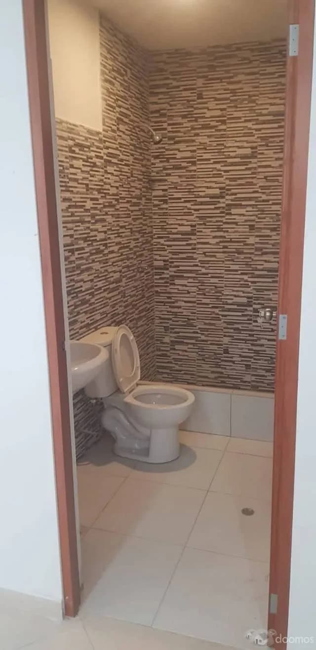 VENTA DE DEPARTAMENTO 5TO. PISO - URB. LUCYANA DE CARABAYLLO — foto 4