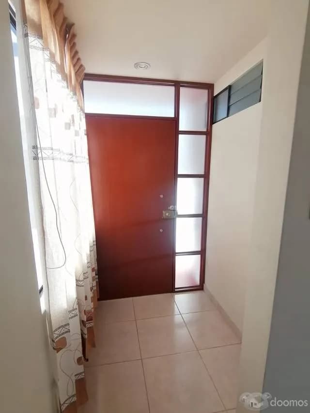 HABITACIÓN AMPLIA Y COMODA EN ZONA RESIDENCIAL — foto 1