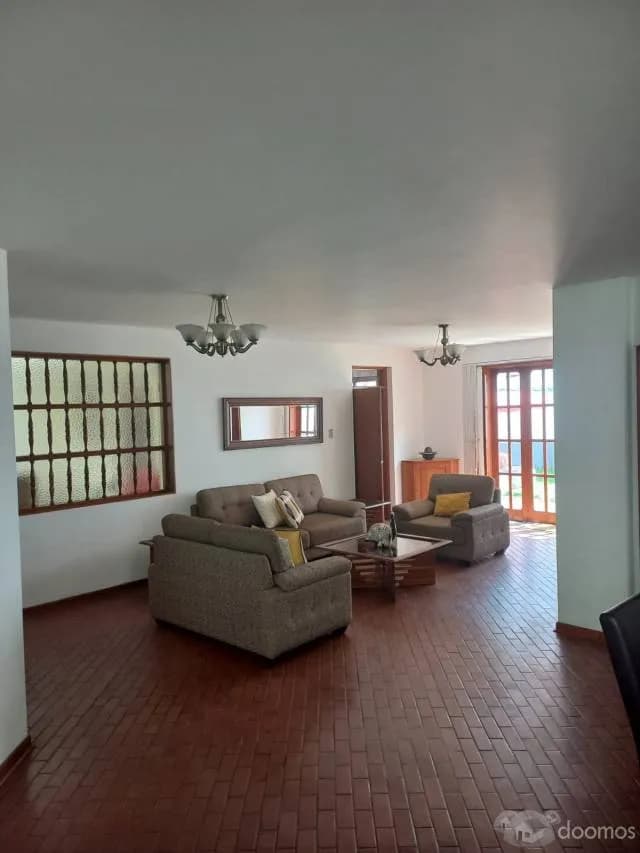 EXCELENTE CASA BIEN UBICADA — foto 5