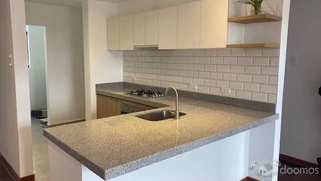 VENTA DE DEPARTAMENTO REMODELADO EN JESÚS MARÍA — foto 3