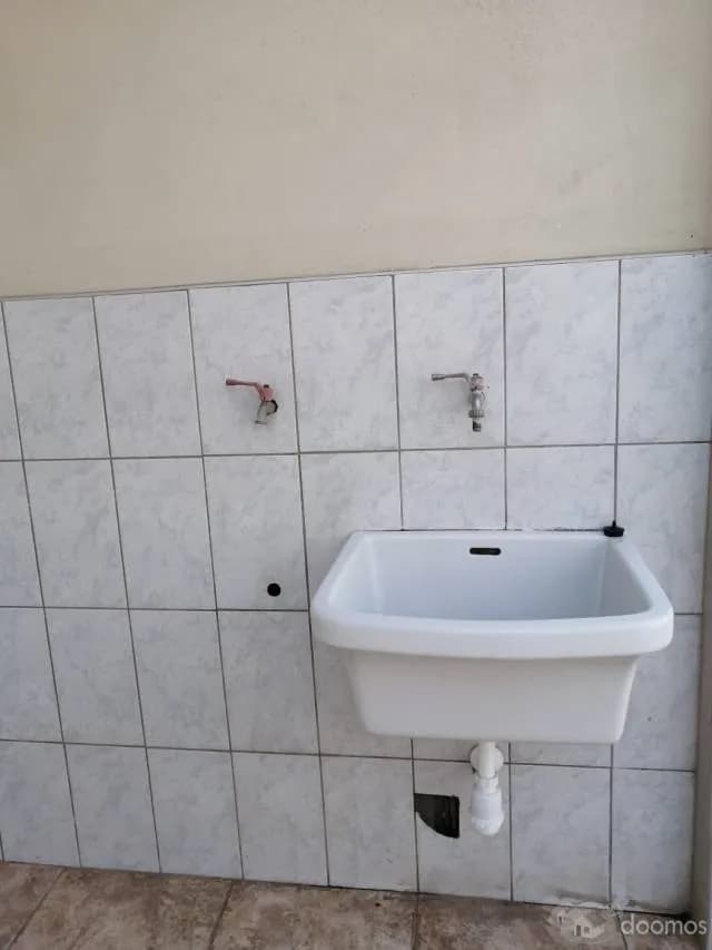 Alquilo Minidepartamento Urb. Remigio Silva — foto 4