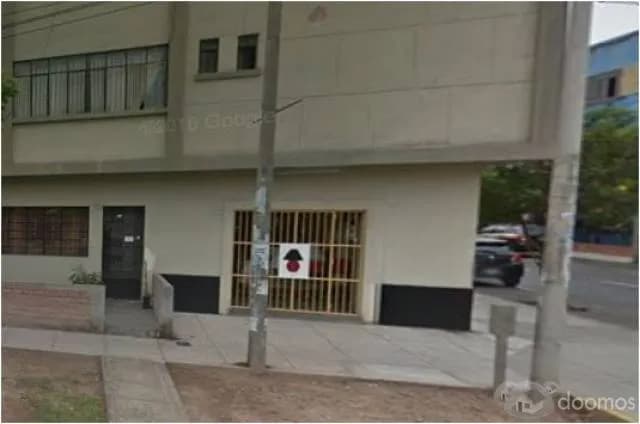 LOCAL COMERCIAL ESQUINA — foto 1