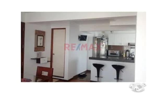 Venta De Departamento Duplex Con Terraza En Santiago De Surco — foto 3