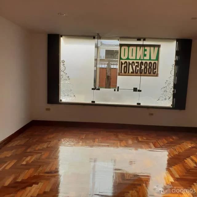 VENDO ACOGEDOR DEPARTAMENTO EN MONTERRICO — foto 1