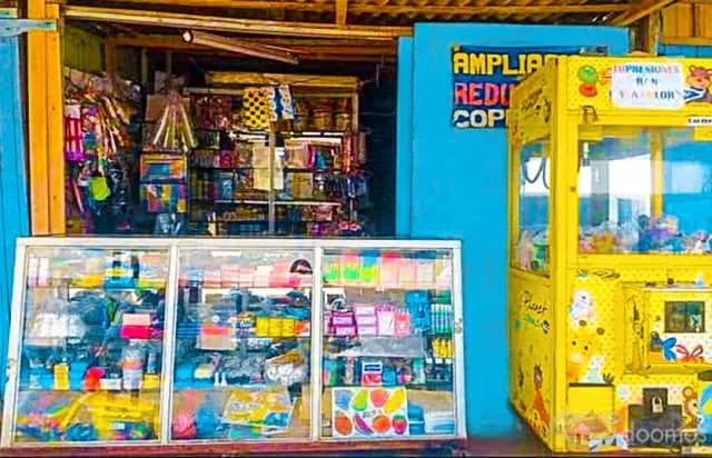 Ocacion bajo de precio vendo dos puestos comerciales juntos en ventanilla — foto 2