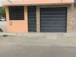 ALQUILER DE CASA EN EXCELENTE UBICACIÓN