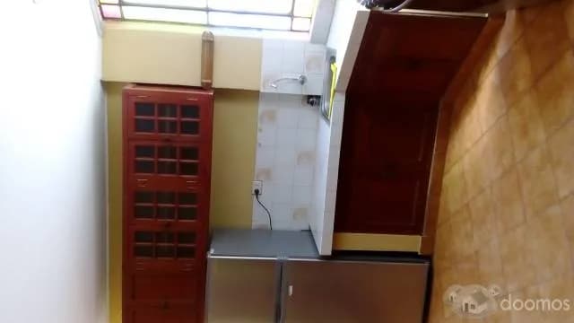DEPARTAMENTO EN SEGUNDO PISO CON COCHERA — foto 4