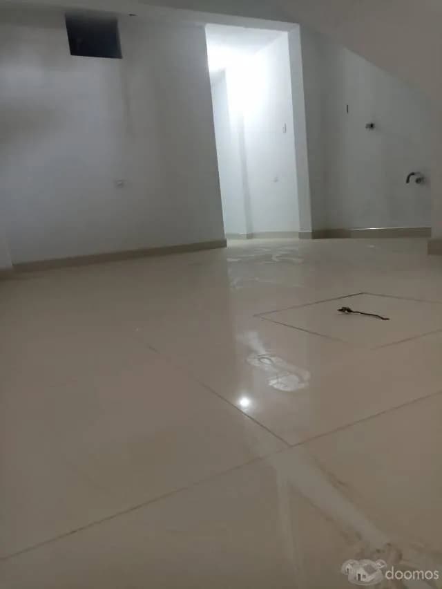 VENTA O ALQUILER DE CASA EN PLENA DOBLE VIA DE PAITA — foto 3