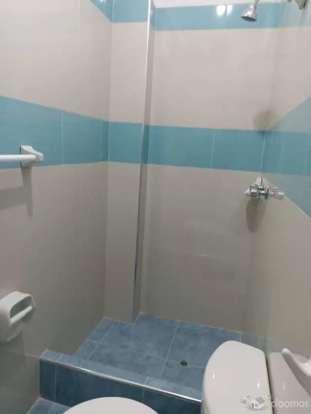 VENTA O ALQUILER DE CASA EN PLENA DOBLE VIA DE PAITA — foto 5