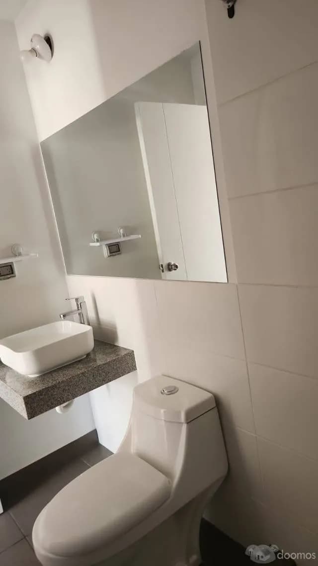 ACOGEDOR DEPARTAMENTO  1 DORMITORIO MAS ESTUDIO Y BALCON — foto 4
