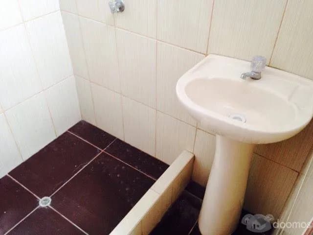 ALQUILER DE LOCAL COMERCIAL EN TRUJILLO — foto 6