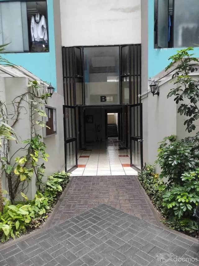 Departamento y cochera — foto 3