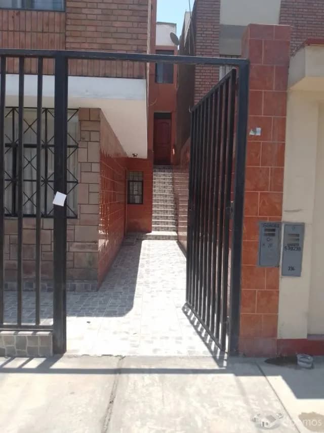 Vendo casa de dos pisos y medio de ocasion — foto 4