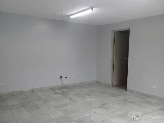 DEPOSITO EN MIRAFLORES — foto 9