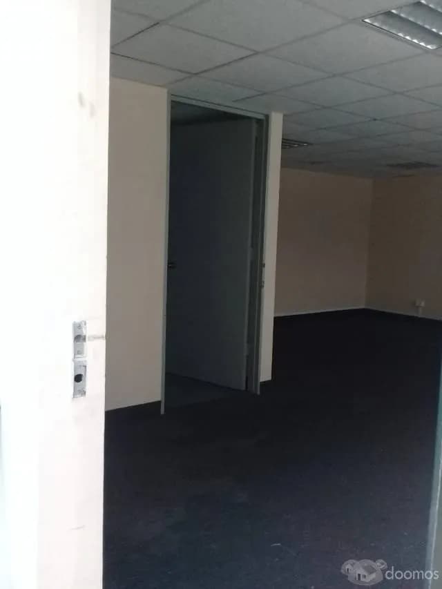 DEPOSITO EN MIRAFLORES — foto 12