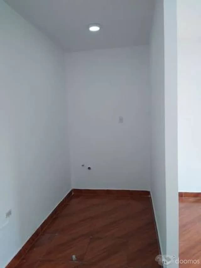 ALQUILER DE LOCAL COMERCIAL AL LADO DEL MEGAPLAZA — foto 3