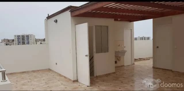 SAN MIGUEL SE VENDE HERMOSO DUPLEX CODIGO KDV-926 — foto 1