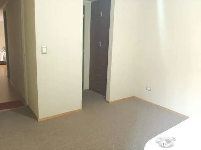 ALQUILER DE HABITACION con baño propio — foto 1