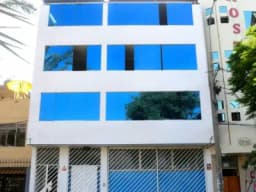 ¡Increíble Edificio Comercial de 4 Pisos en una Ubicación Estratégica!