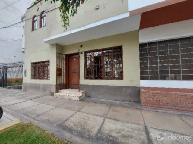 ALQUILER DE OFICINA AMOBLADA -JESUS MARÍA — foto 1