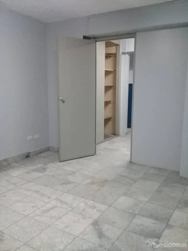 DEPOSITO EN SAN ISIDRO — foto 7