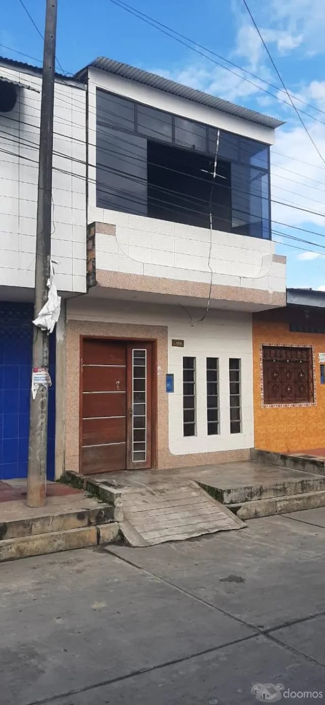 Venta de casa 2 Pisos - Iquitos — foto 1