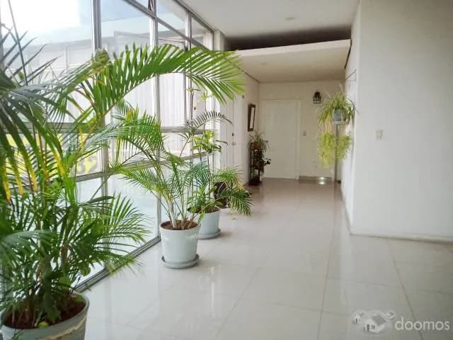 SE ALQUILA DEPARTAMENTO AMOBLADO DE 125M2 EN MIRAFLORES — foto 1
