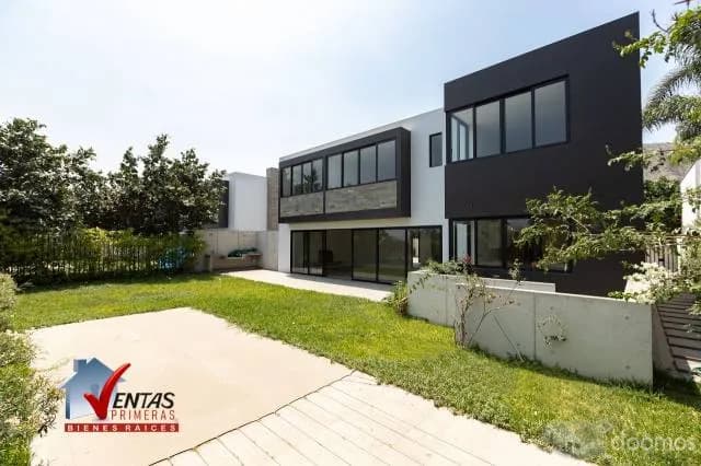 VENTA DE CASA DE ESTRENO EN LA RINCONADA ALTA, LA MOLINA — foto 1