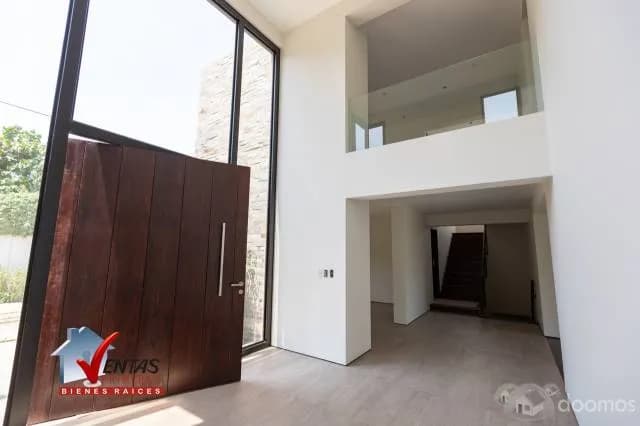 VENTA DE CASA DE ESTRENO EN LA RINCONADA ALTA, LA MOLINA — foto 2