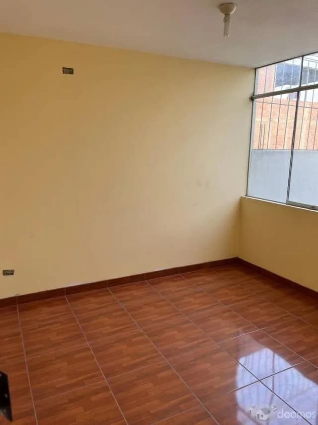REMATO CASA EN CARABAYLLO — foto 5