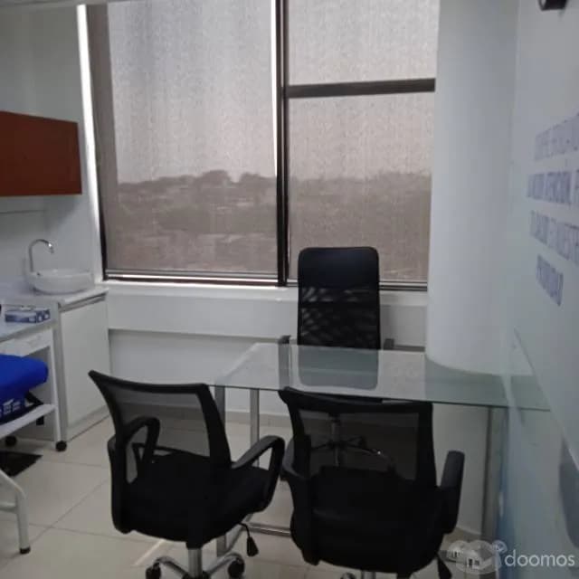 SE ALQUILA CONSULTORIO MEDICO EQUIPADO! — foto 2