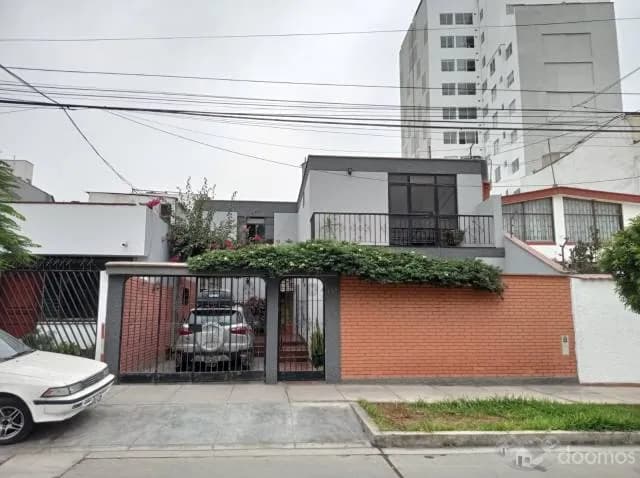 Casa en Las Gardenias Santiago de Surco — foto 1
