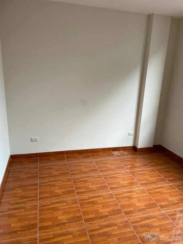 ALQUILO DEPARTAMENTO EN TERCER PISO DE 55M2 - CERCADO DE LIMA — foto 3