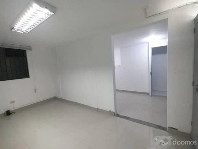 LOCAL COMERCIAL GAMARRA — foto 3