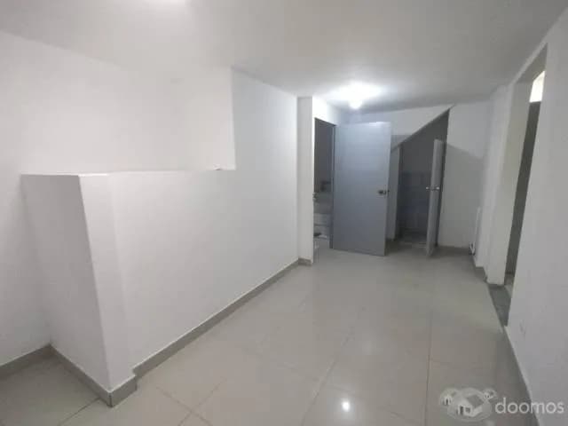 LOCAL COMERCIAL GAMARRA — foto 5