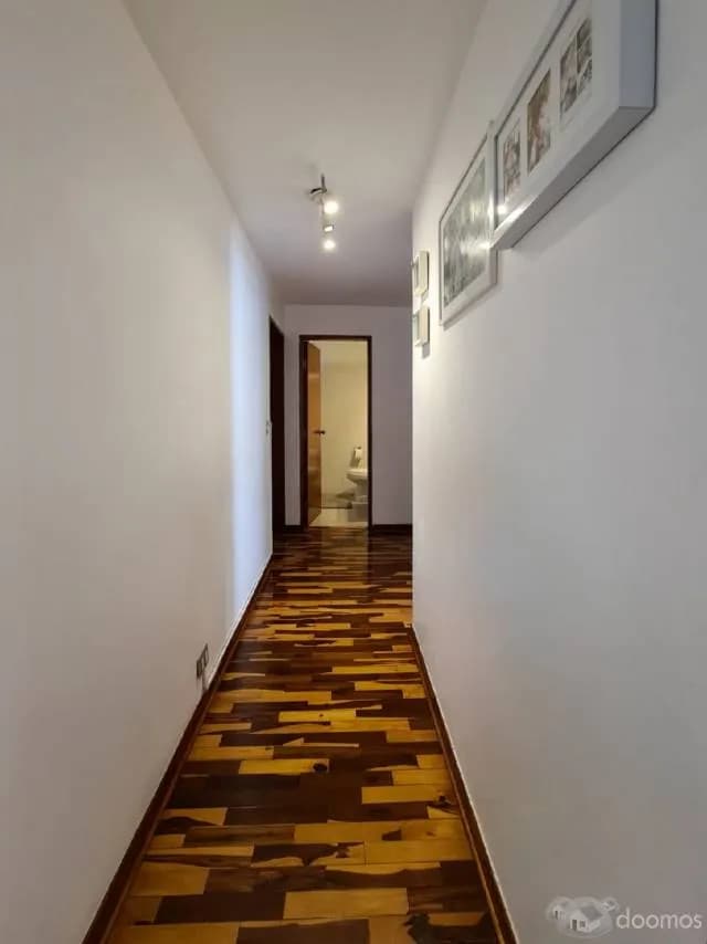 Venta de Departamento en Surco, Vista Exterior, Cochera — foto 5
